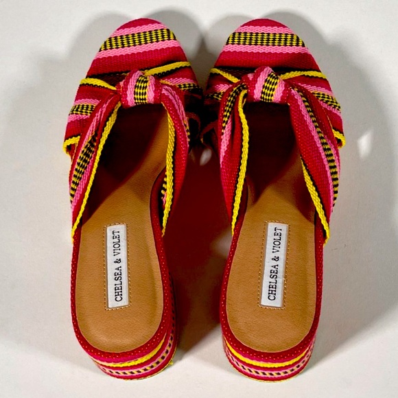 New Chelsea & Violet Gia Knot Stripe Printed Mules - Picture 14 of 16